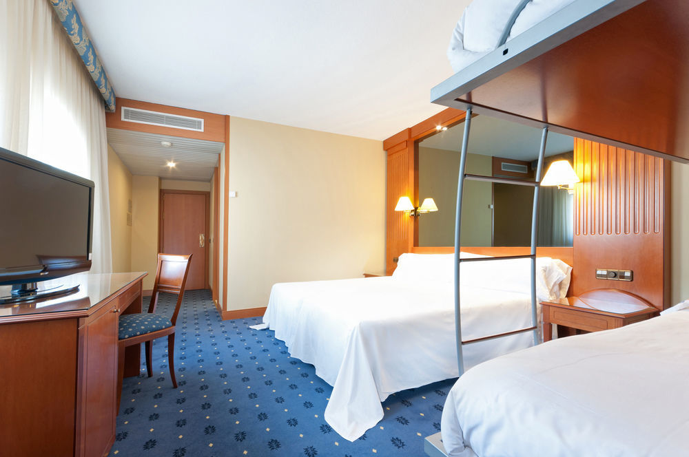 Exe Coruna 4*